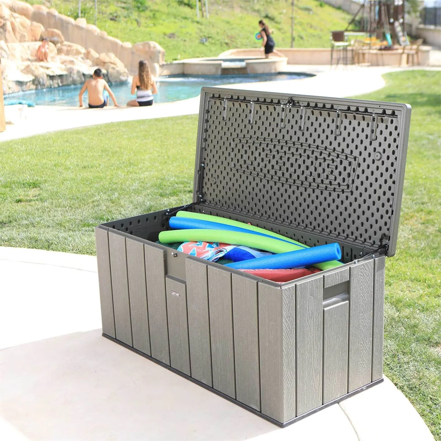Lifetime Outdoor Plastic Storage Box 568 Litres 7 Lifetime Outdoor Plastic Storage Box 568 Litres - Image 7