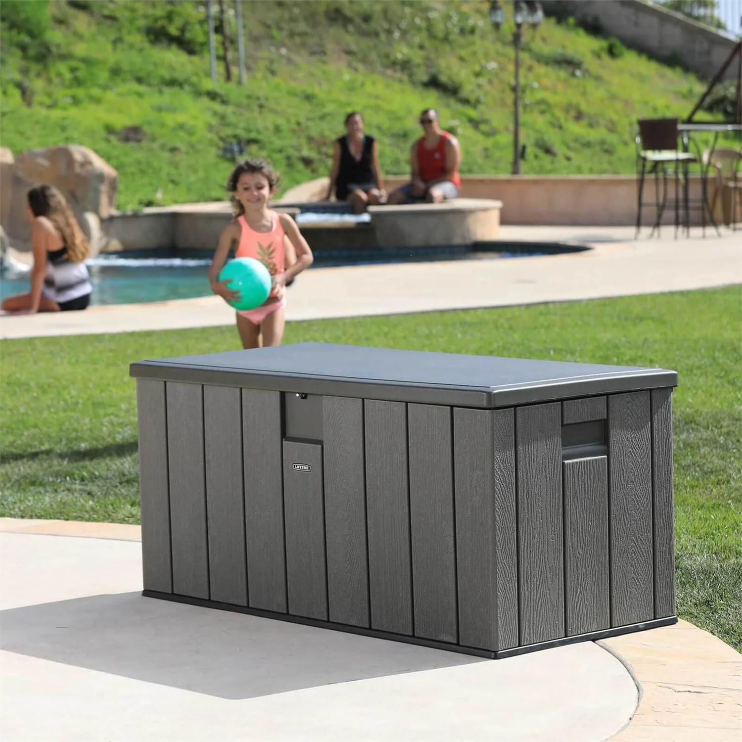 Lifetime Outdoor Plastic Storage Box 568 Litres 6 Lifetime Outdoor Plastic Storage Box 568 Litres - Image 6