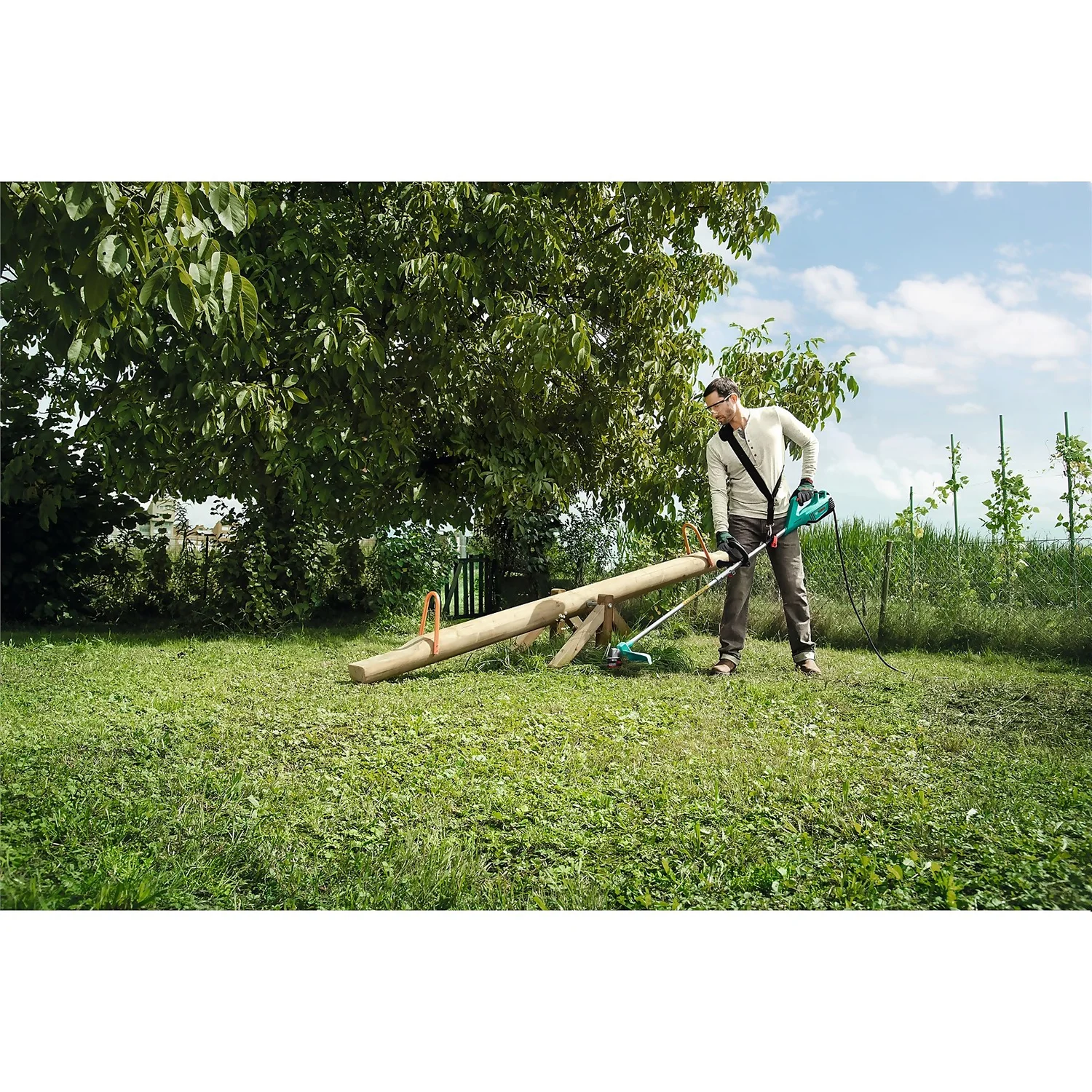 Bosch AFS 23-37 Corded Grass Trimmer 3 Bosch AFS 23-37 Corded Grass Trimmer - Image 3